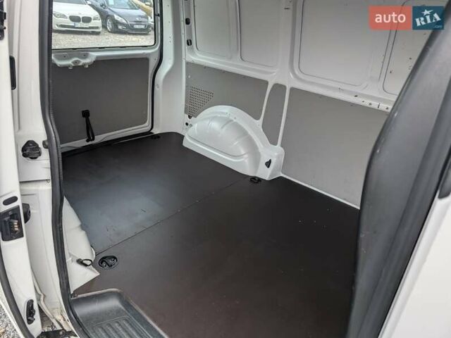 Белый Фольксваген Transporter, объемом двигателя 2 л и пробегом 278 тыс. км за 17550 $, фото 13 на Automoto.ua