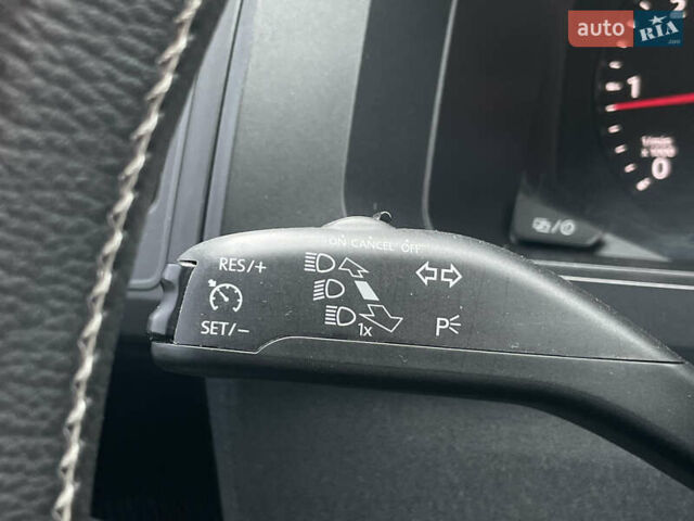 Білий Фольксваген Transporter, об'ємом двигуна 2 л та пробігом 228 тис. км за 25955 $, фото 48 на Automoto.ua