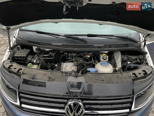 Білий Фольксваген Transporter, об'ємом двигуна 2 л та пробігом 228 тис. км за 25955 $, фото 64 на Automoto.ua