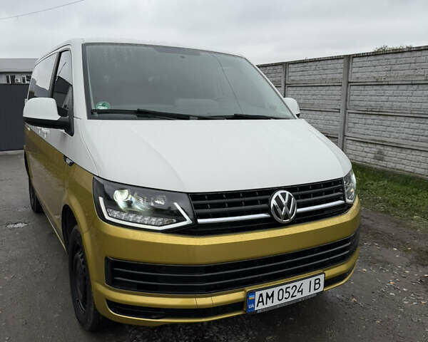 Белый Фольксваген Transporter, объемом двигателя 1.97 л и пробегом 253 тыс. км за 23000 $, фото 1 на Automoto.ua