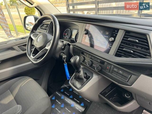 Белый Фольксваген Transporter, объемом двигателя 2 л и пробегом 190 тыс. км за 26900 $, фото 3 на Automoto.ua