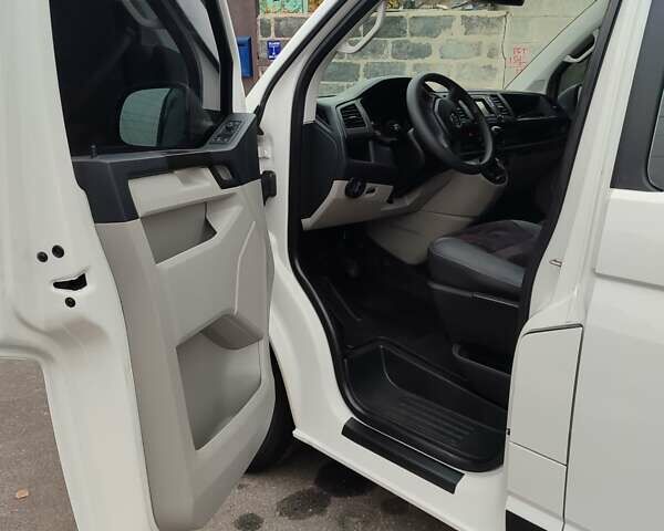 Белый Фольксваген Transporter, объемом двигателя 1.97 л и пробегом 228 тыс. км за 28000 $, фото 15 на Automoto.ua