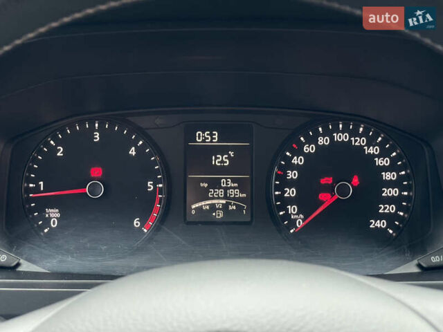 Білий Фольксваген Transporter, об'ємом двигуна 2 л та пробігом 228 тис. км за 25955 $, фото 50 на Automoto.ua