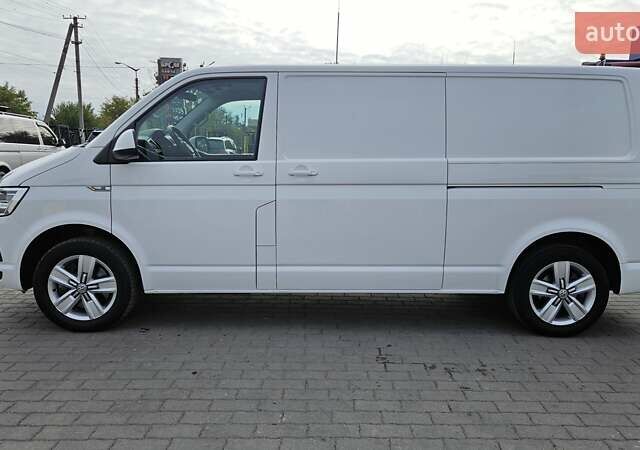 Белый Фольксваген Transporter, объемом двигателя 2 л и пробегом 290 тыс. км за 21300 $, фото 3 на Automoto.ua