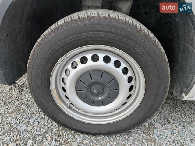 Белый Фольксваген Transporter, объемом двигателя 2 л и пробегом 278 тыс. км за 17550 $, фото 24 на Automoto.ua