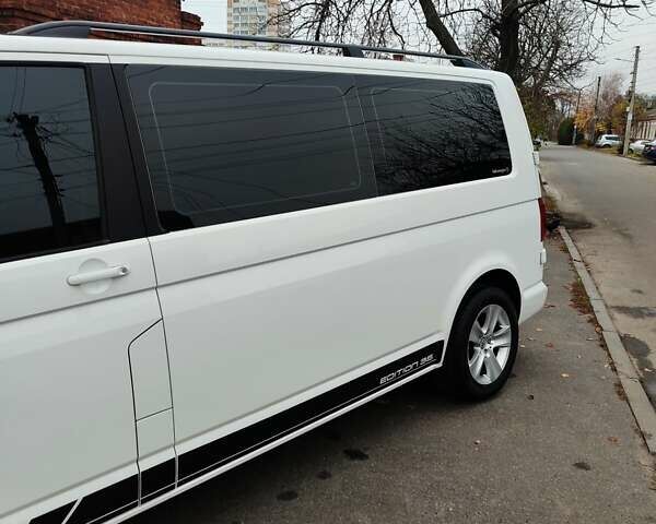 Белый Фольксваген Transporter, объемом двигателя 1.97 л и пробегом 228 тыс. км за 28000 $, фото 3 на Automoto.ua