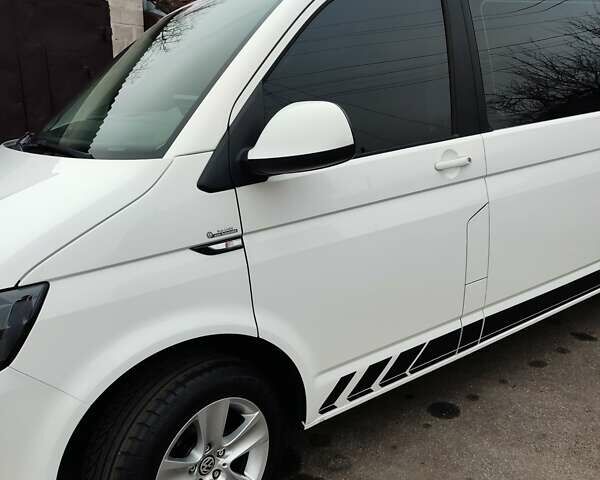 Белый Фольксваген Transporter, объемом двигателя 1.97 л и пробегом 228 тыс. км за 28000 $, фото 5 на Automoto.ua