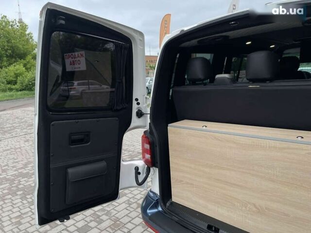 Белый Фольксваген Transporter, объемом двигателя 2 л и пробегом 228 тыс. км за 25955 $, фото 25 на Automoto.ua