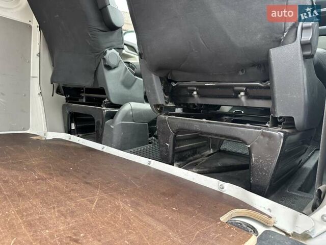 Белый Фольксваген Transporter, объемом двигателя 2 л и пробегом 230 тыс. км за 20999 $, фото 37 на Automoto.ua