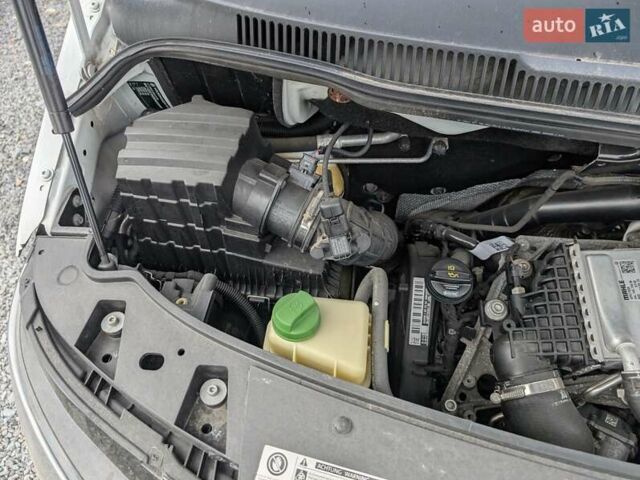 Белый Фольксваген Transporter, объемом двигателя 2 л и пробегом 278 тыс. км за 17550 $, фото 40 на Automoto.ua