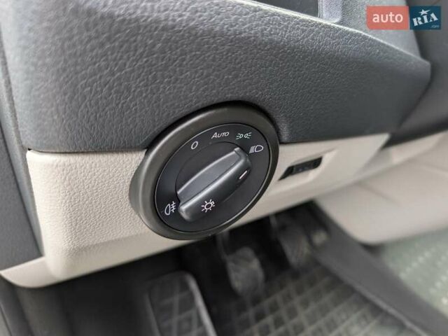 Белый Фольксваген Transporter, объемом двигателя 2 л и пробегом 278 тыс. км за 17550 $, фото 30 на Automoto.ua