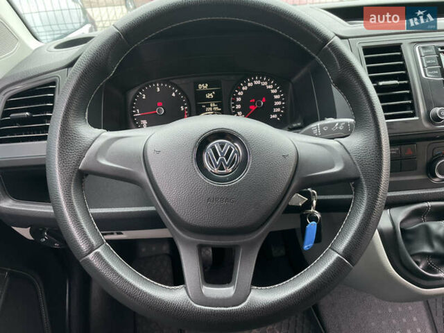 Білий Фольксваген Transporter, об'ємом двигуна 2 л та пробігом 228 тис. км за 25955 $, фото 45 на Automoto.ua