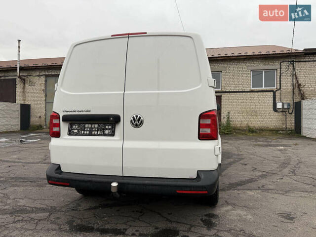 Білий Фольксваген Transporter, об'ємом двигуна 2 л та пробігом 252 тис. км за 18750 $, фото 3 на Automoto.ua