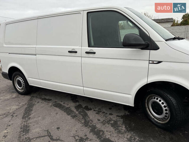 Білий Фольксваген Transporter, об'ємом двигуна 2 л та пробігом 252 тис. км за 18750 $, фото 6 на Automoto.ua
