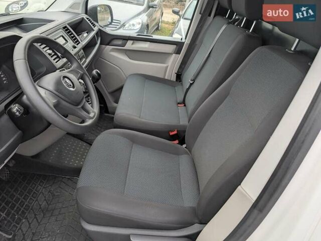 Белый Фольксваген Transporter, объемом двигателя 2 л и пробегом 278 тыс. км за 17550 $, фото 28 на Automoto.ua