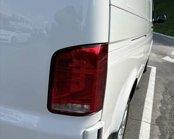 Білий Фольксваген Transporter, об'ємом двигуна 1.97 л та пробігом 270 тис. км за 22900 $, фото 3 на Automoto.ua