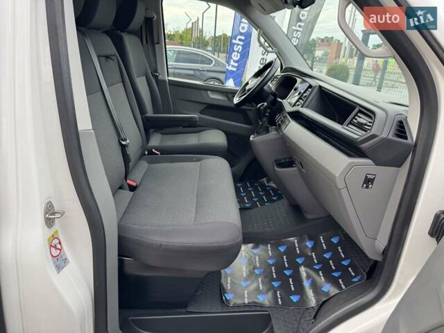 Белый Фольксваген Transporter, объемом двигателя 2 л и пробегом 153 тыс. км за 32900 $, фото 30 на Automoto.ua