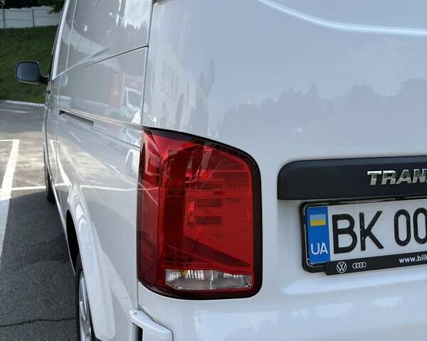 Білий Фольксваген Transporter, об'ємом двигуна 1.97 л та пробігом 270 тис. км за 22900 $, фото 7 на Automoto.ua