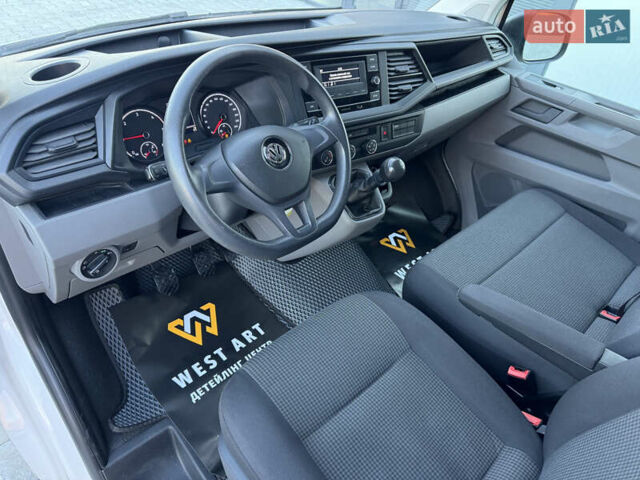 Белый Фольксваген Transporter, объемом двигателя 2 л и пробегом 300 тыс. км за 26500 $, фото 6 на Automoto.ua