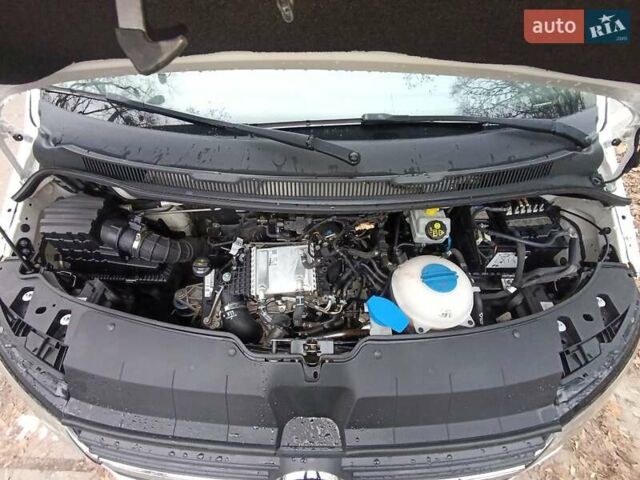 Білий Фольксваген Transporter, об'ємом двигуна 2 л та пробігом 57 тис. км за 28700 $, фото 1 на Automoto.ua