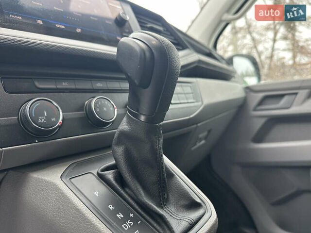 Белый Фольксваген Transporter, объемом двигателя 1.97 л и пробегом 256 тыс. км за 24800 $, фото 18 на Automoto.ua