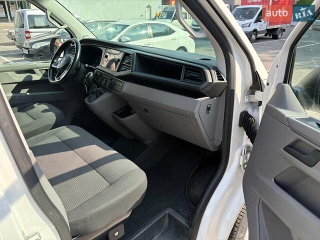 Білий Фольксваген Transporter, об'ємом двигуна 1.97 л та пробігом 270 тис. км за 22900 $, фото 18 на Automoto.ua