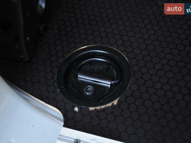 Белый Фольксваген Transporter, объемом двигателя 1.97 л и пробегом 236 тыс. км за 23500 $, фото 31 на Automoto.ua