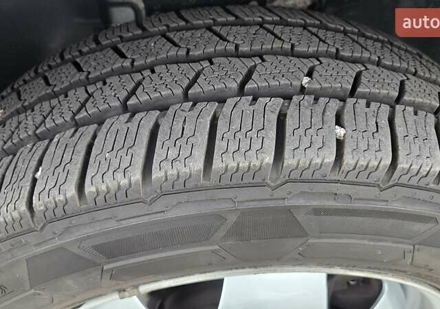 Белый Фольксваген Transporter, объемом двигателя 1.97 л и пробегом 276 тыс. км за 25550 $, фото 33 на Automoto.ua