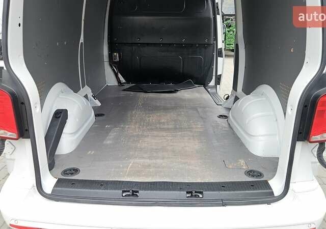 Белый Фольксваген Transporter, объемом двигателя 1.97 л и пробегом 276 тыс. км за 25550 $, фото 35 на Automoto.ua