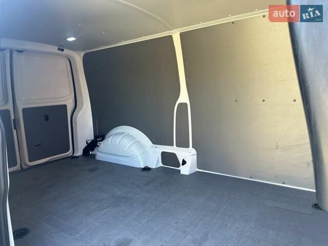 Белый Фольксваген Transporter, объемом двигателя 0 л и пробегом 34 тыс. км за 16500 $, фото 32 на Automoto.ua