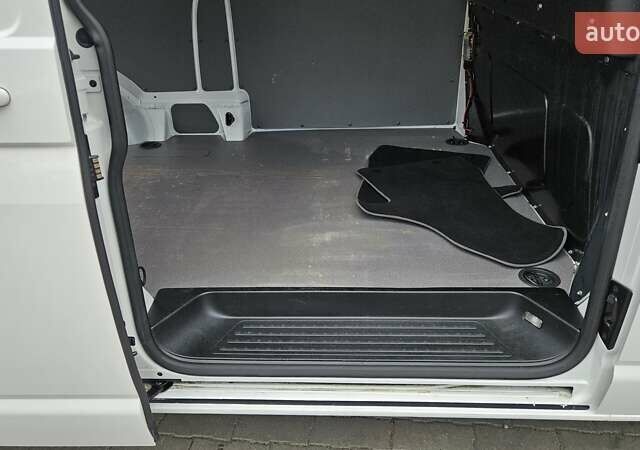 Белый Фольксваген Transporter, объемом двигателя 1.97 л и пробегом 276 тыс. км за 25550 $, фото 36 на Automoto.ua