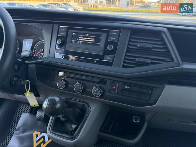 Белый Фольксваген Transporter, объемом двигателя 2 л и пробегом 300 тыс. км за 26500 $, фото 13 на Automoto.ua