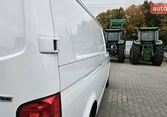 Белый Фольксваген Transporter, объемом двигателя 1.97 л и пробегом 276 тыс. км за 25550 $, фото 6 на Automoto.ua