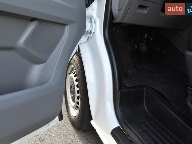 Белый Фольксваген Transporter, объемом двигателя 1.97 л и пробегом 236 тыс. км за 23500 $, фото 34 на Automoto.ua