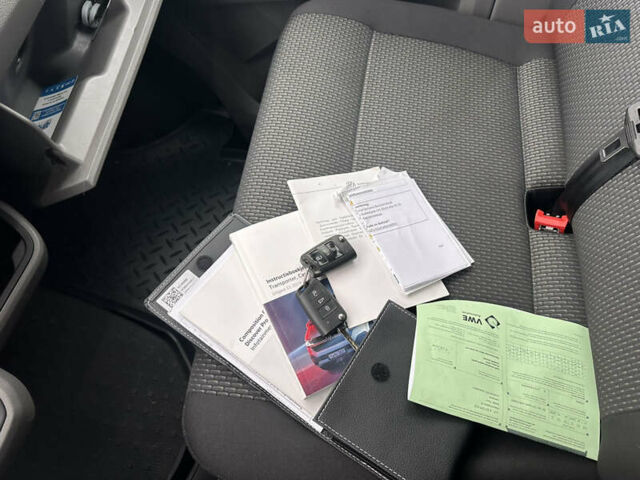 Белый Фольксваген Transporter, объемом двигателя 1.97 л и пробегом 256 тыс. км за 24800 $, фото 21 на Automoto.ua