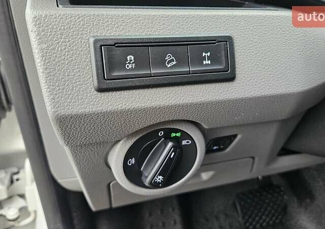 Белый Фольксваген Transporter, объемом двигателя 1.97 л и пробегом 276 тыс. км за 25550 $, фото 21 на Automoto.ua