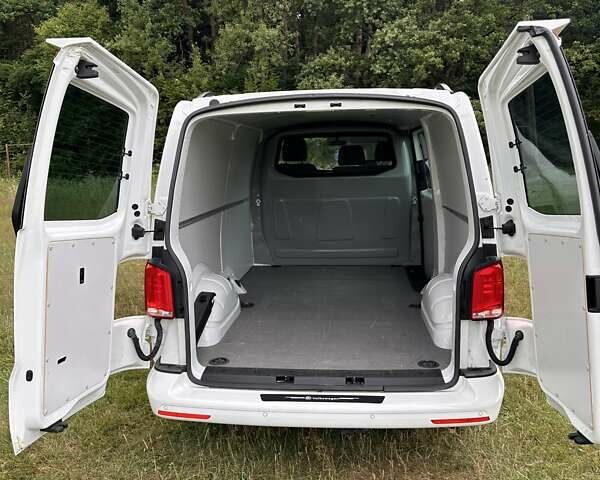 Белый Фольксваген Transporter, объемом двигателя 1.97 л и пробегом 224 тыс. км за 26500 $, фото 19 на Automoto.ua