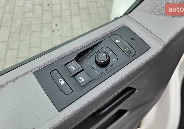 Белый Фольксваген Transporter, объемом двигателя 1.97 л и пробегом 276 тыс. км за 25550 $, фото 19 на Automoto.ua