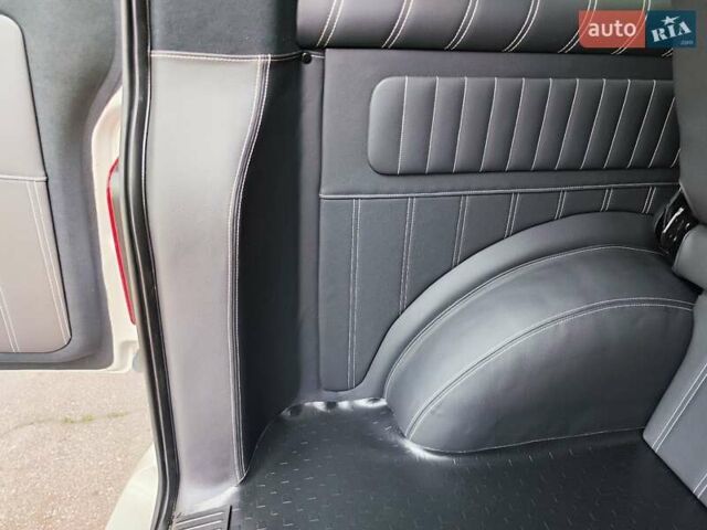 Белый Фольксваген Transporter, объемом двигателя 1.97 л и пробегом 208 тыс. км за 33350 $, фото 63 на Automoto.ua