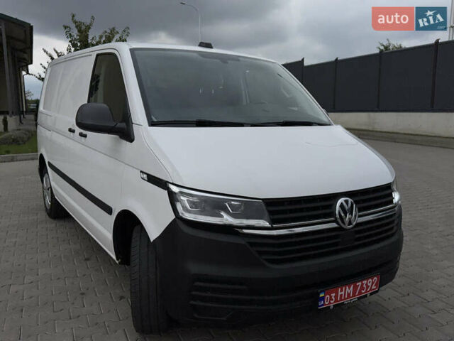 Белый Фольксваген Transporter, объемом двигателя 1.97 л и пробегом 198 тыс. км за 21000 $, фото 2 на Automoto.ua