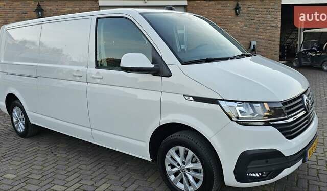 Белый Фольксваген Transporter, объемом двигателя 2 л и пробегом 204 тыс. км за 23500 $, фото 2 на Automoto.ua