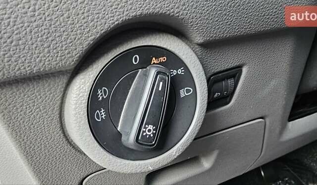 Белый Фольксваген Transporter, объемом двигателя 2 л и пробегом 204 тыс. км за 23500 $, фото 26 на Automoto.ua