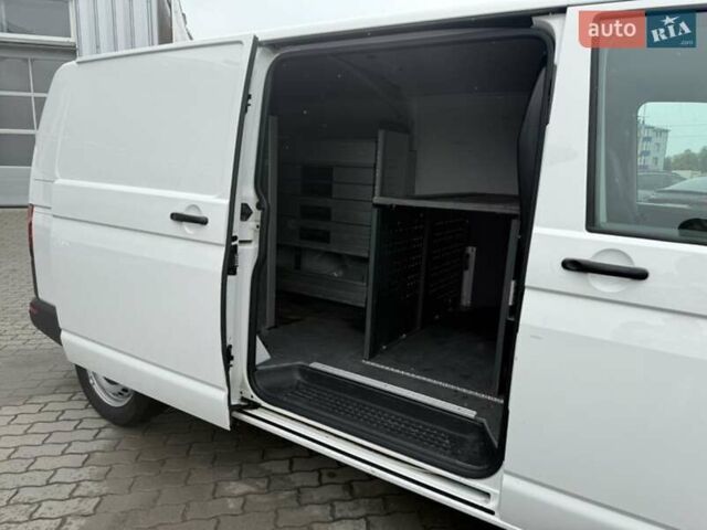 Белый Фольксваген Transporter, объемом двигателя 1.97 л и пробегом 57 тыс. км за 32900 $, фото 4 на Automoto.ua