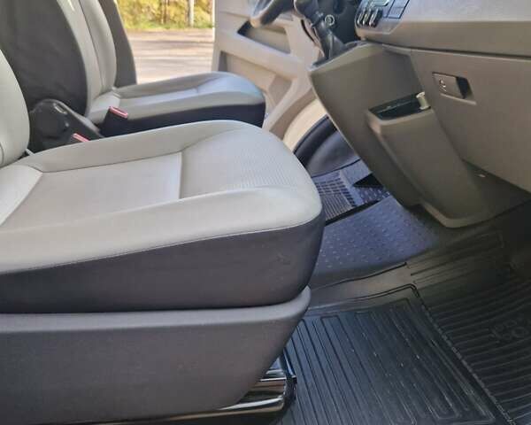 Белый Фольксваген Transporter, объемом двигателя 1.97 л и пробегом 227 тыс. км за 33700 $, фото 46 на Automoto.ua