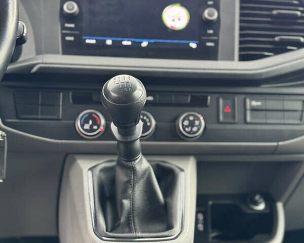 Белый Фольксваген Transporter, объемом двигателя 1.97 л и пробегом 198 тыс. км за 21000 $, фото 23 на Automoto.ua