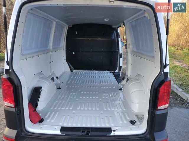 Белый Фольксваген Transporter, объемом двигателя 2 л и пробегом 213 тыс. км за 19999 $, фото 29 на Automoto.ua