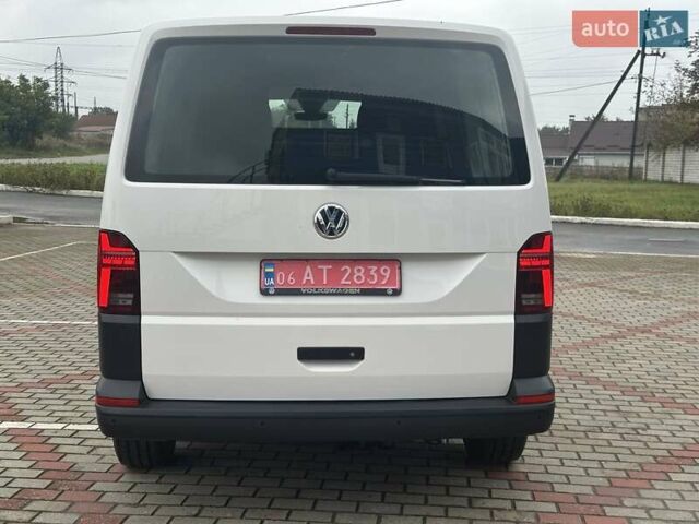 Белый Фольксваген Transporter, объемом двигателя 2 л и пробегом 172 тыс. км за 24500 $, фото 4 на Automoto.ua