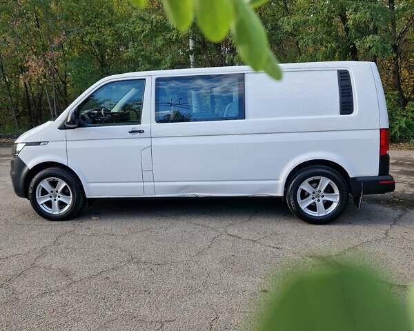 Белый Фольксваген Transporter, объемом двигателя 1.97 л и пробегом 227 тыс. км за 33700 $, фото 21 на Automoto.ua