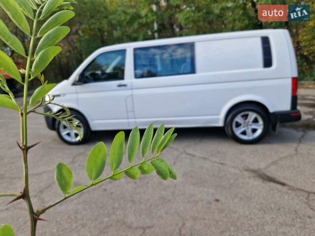 Белый Фольксваген Transporter, объемом двигателя 1.97 л и пробегом 227 тыс. км за 33700 $, фото 19 на Automoto.ua
