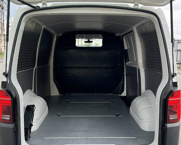 Белый Фольксваген Transporter, объемом двигателя 1.97 л и пробегом 198 тыс. км за 21000 $, фото 28 на Automoto.ua